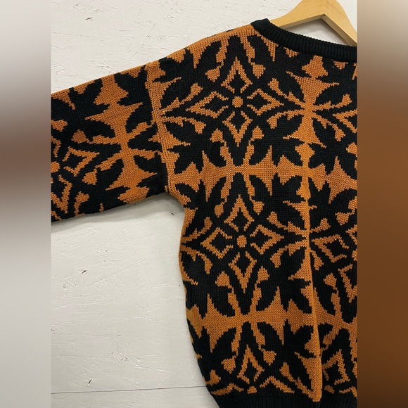 Vintage Enchante Knitted Crewneck Sweater with Some Shine, Fits M, Acrylic - Picture 6 of 8